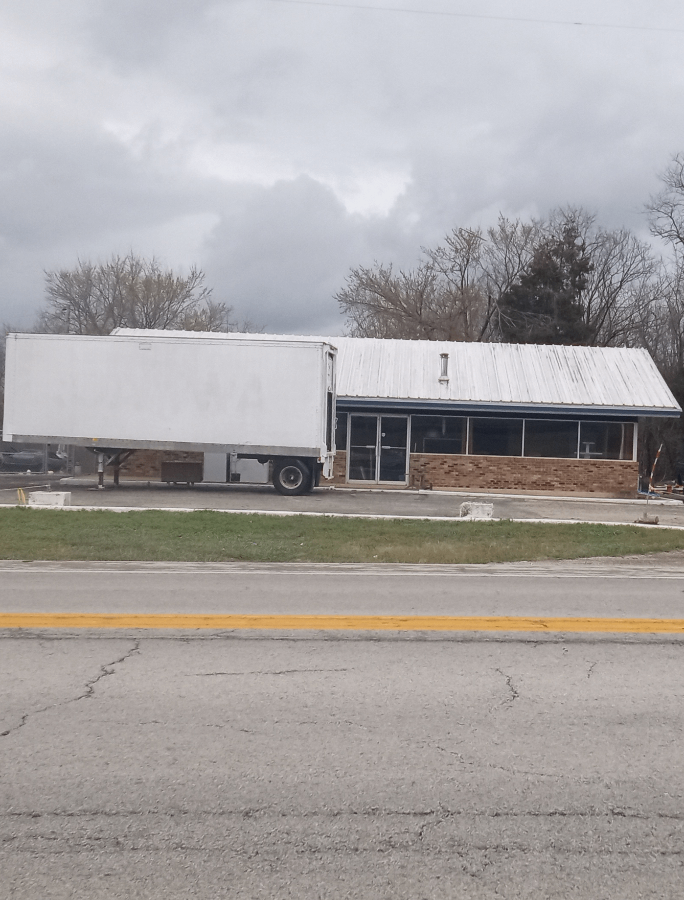 [West Plains][mo] food truck location and space for rent