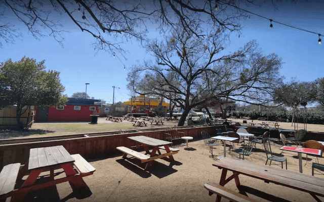 Denton Distillery Looking for Thurs-Sat Food trucks