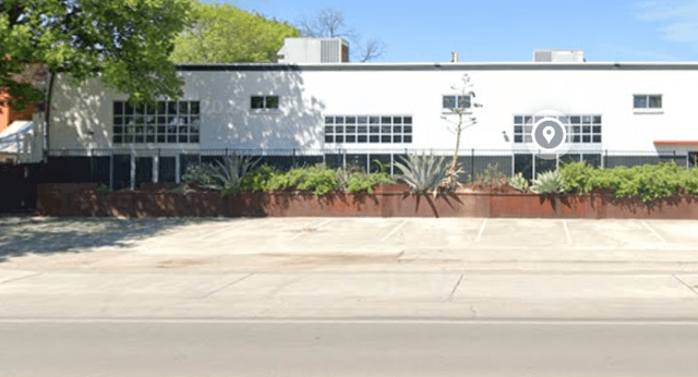 Cesar Chavez & Pleasant Valley -- Awesome Visibility!