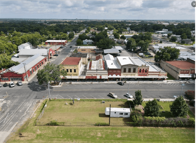 Food Truck Lot for LEASE in Historical Schulenburg, Tx