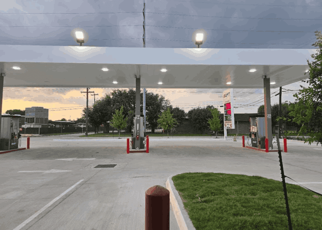 Gas Station at 6846 Dixie Dr