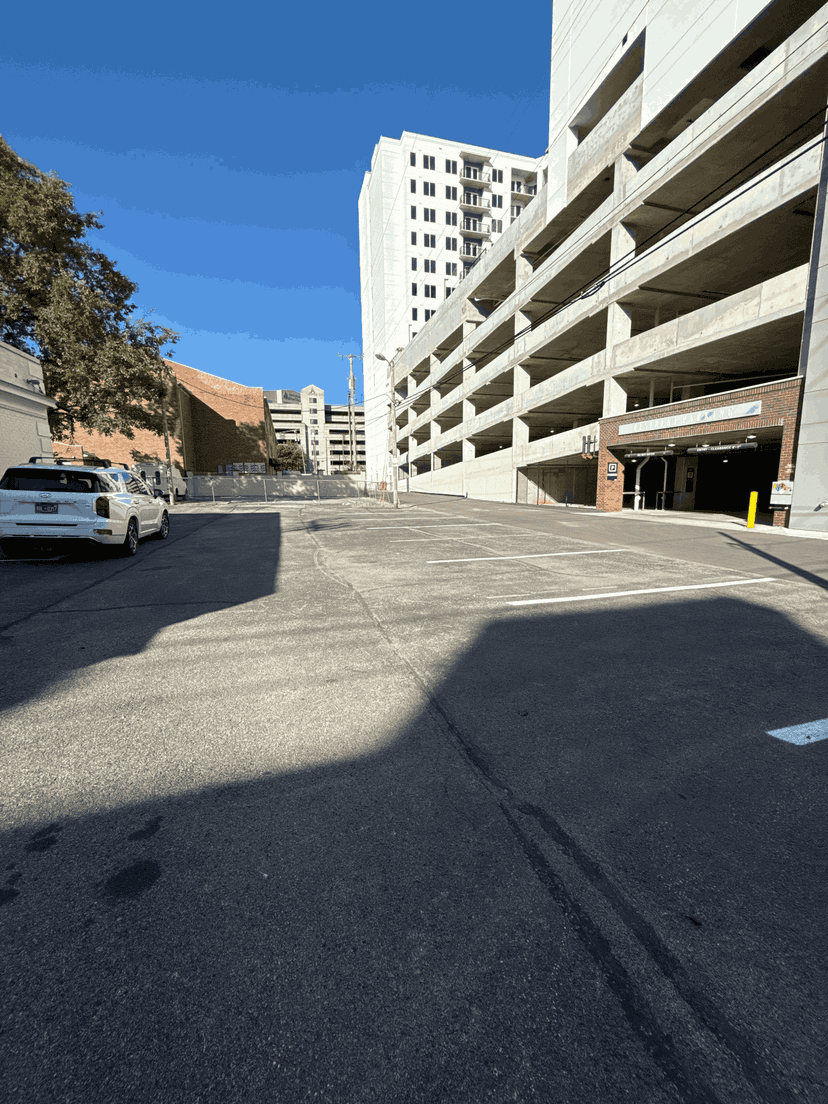 Midtown- Novel Eye Care Parking