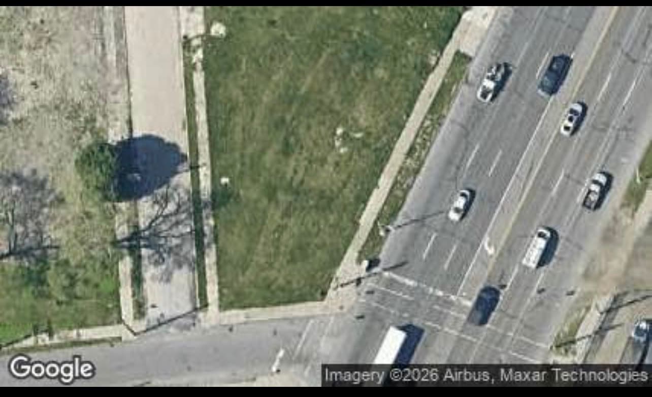 Gratiot Ave Across From Better Made