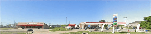 Available space for Food Trucks at 4535 highway 71 East